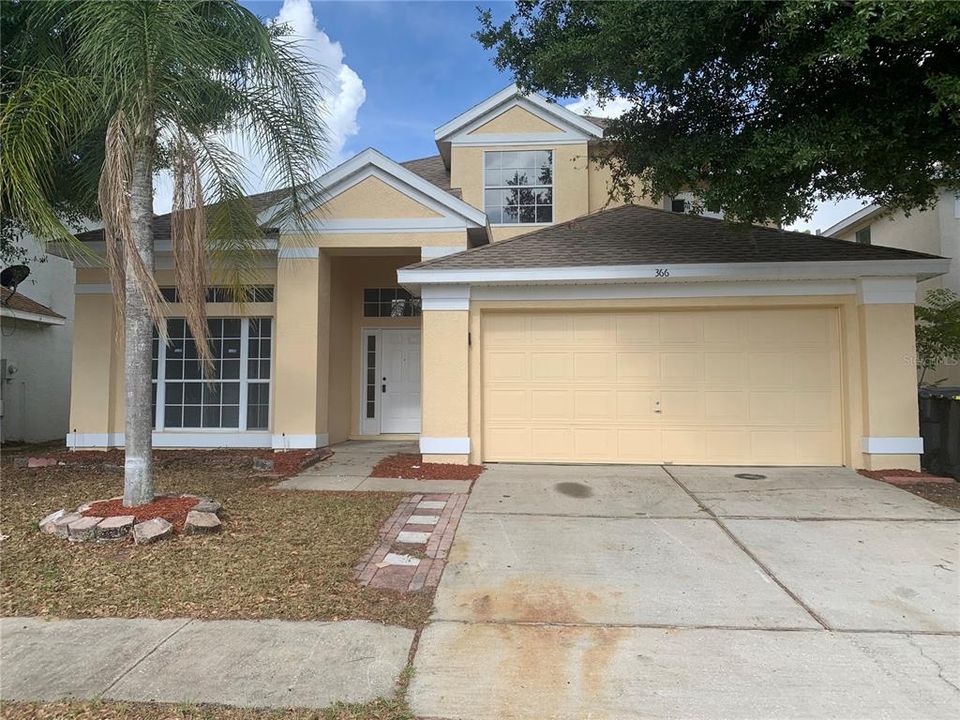 Recently Sold: $300,000 (5 beds, 3 baths, 2269 Square Feet)