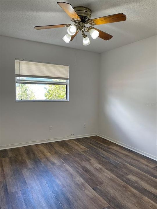 Recently Rented: $1,100 (2 beds, 1 baths, 704 Square Feet)