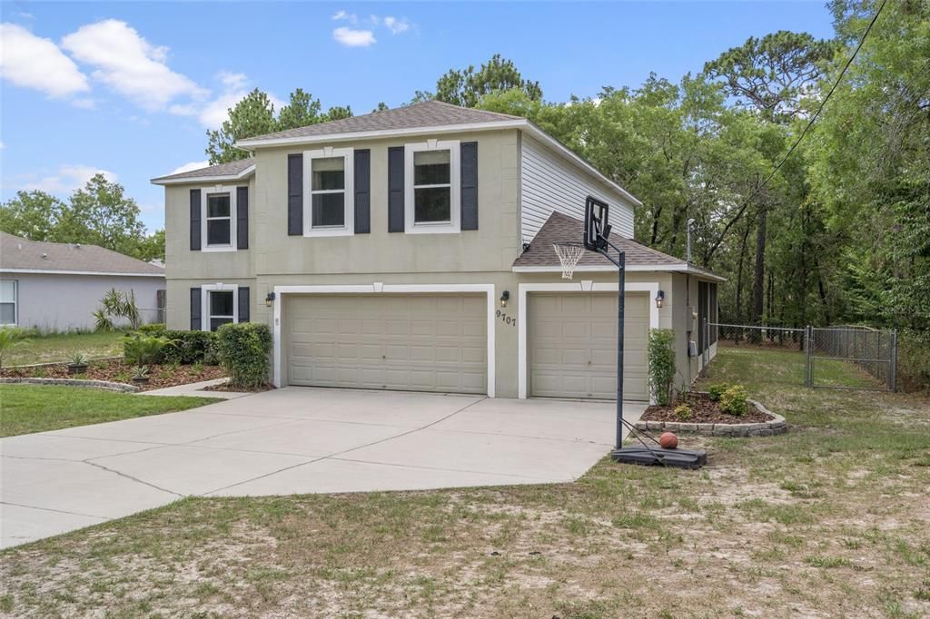 Recently Sold: $275,000 (4 beds, 2 baths, 2924 Square Feet)