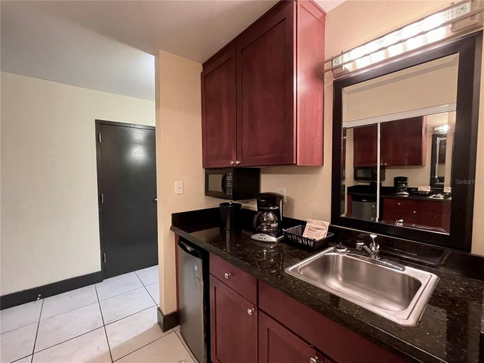 Recently Sold: $119,000 (1 beds, 1 baths, 432 Square Feet)