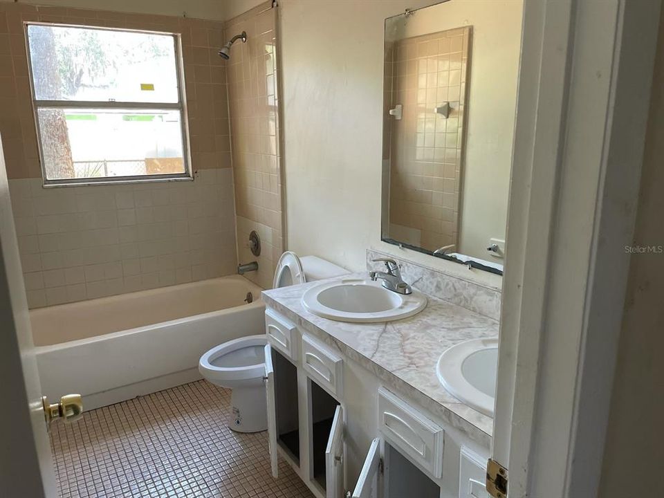 Недавно арендовано: $875 (2 спален, 1 ванн, 814 Квадратных фут)