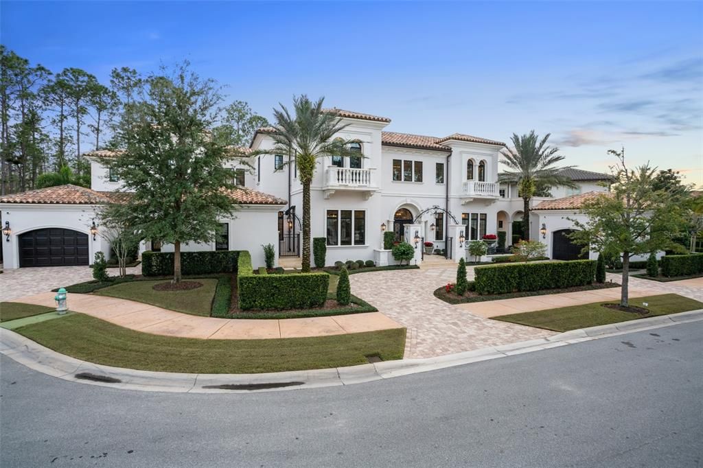 Recently Sold: $11,850,000 (6 beds, 6 baths, 8214 Square Feet)