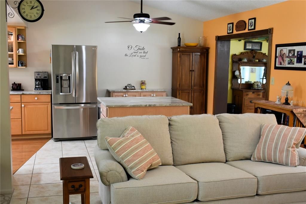 Recently Sold: $245,000 (2 beds, 2 baths, 1554 Square Feet)