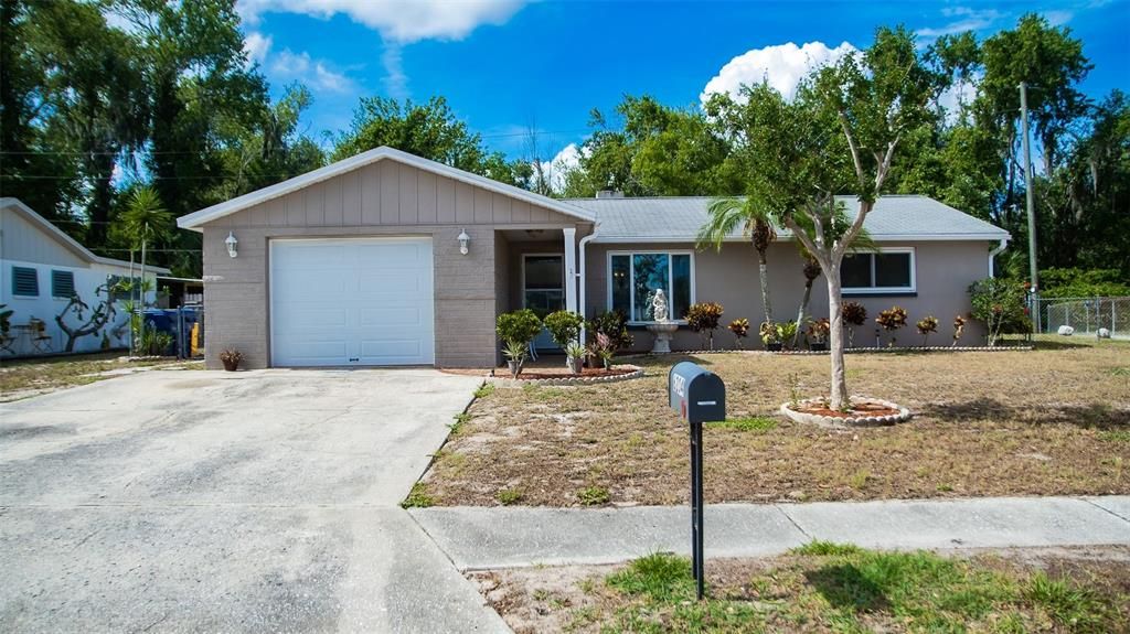 Recently Sold: $188,000 (3 beds, 2 baths, 1314 Square Feet)