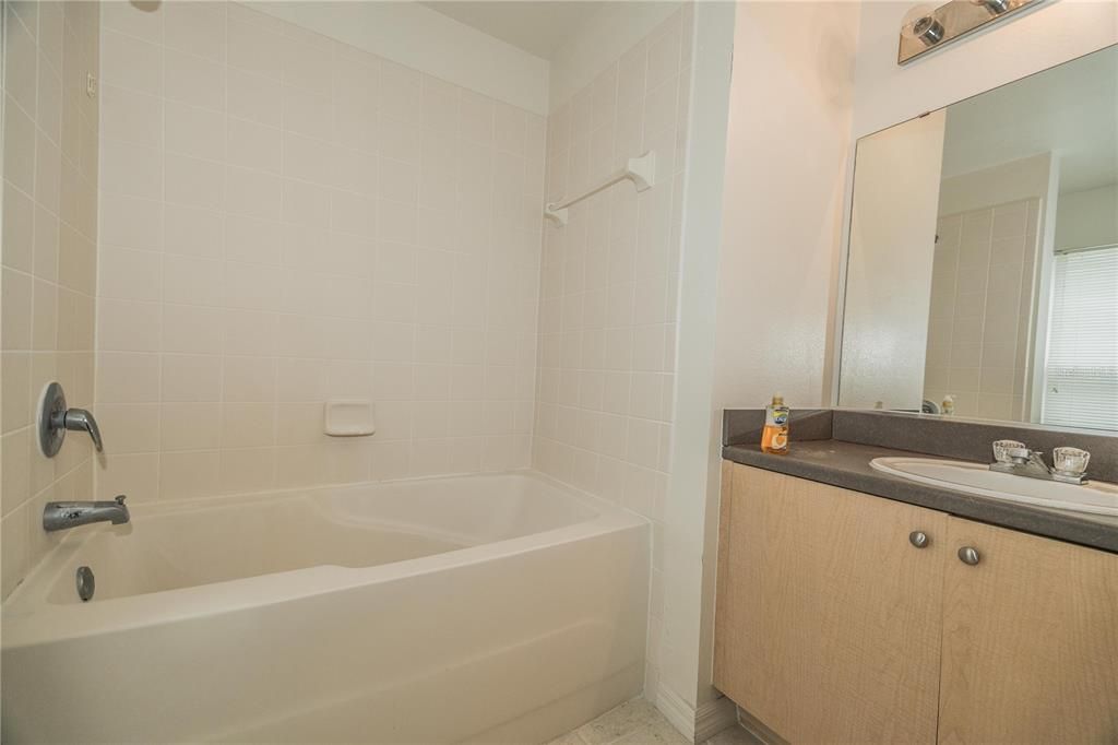 Недавно арендовано: $1,990 (3 спален, 2 ванн, 1640 Квадратных фут)