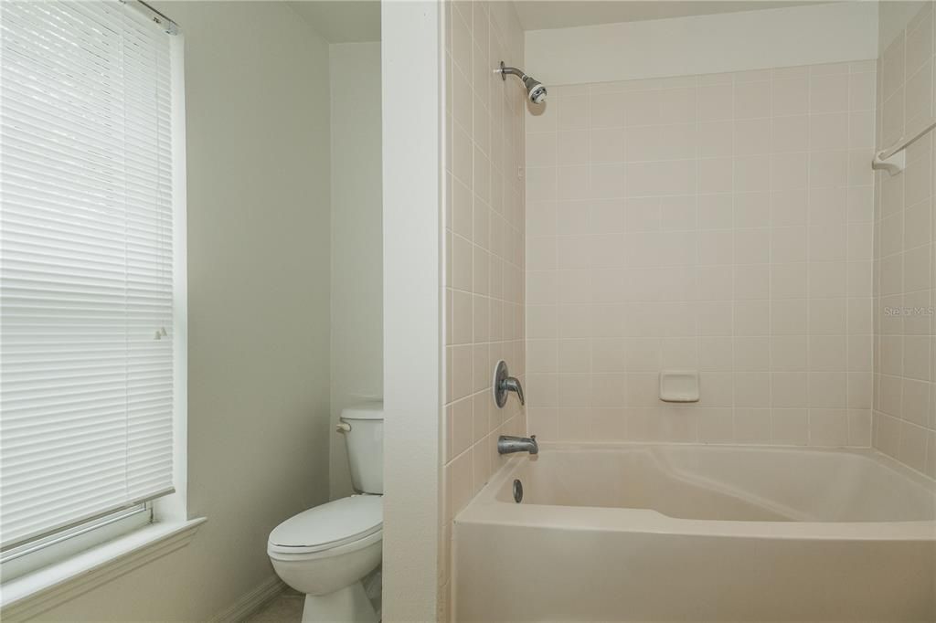 最近租的: $1,990 (3 贝兹, 2 浴室, 1640 平方英尺)