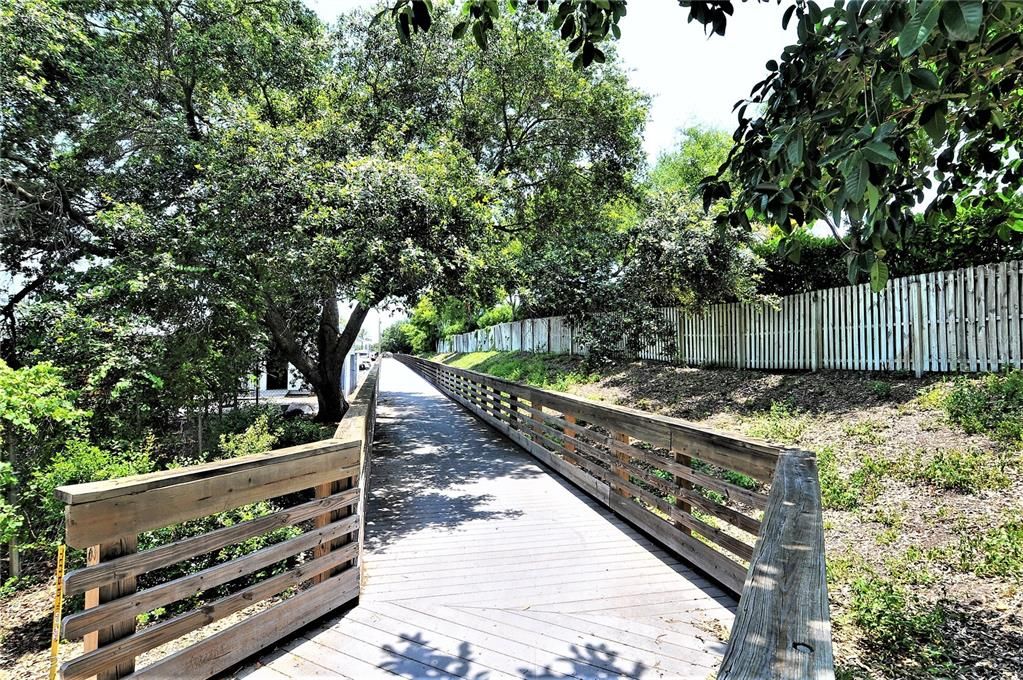 Secret Entrance to the Venetian Waterway Trail