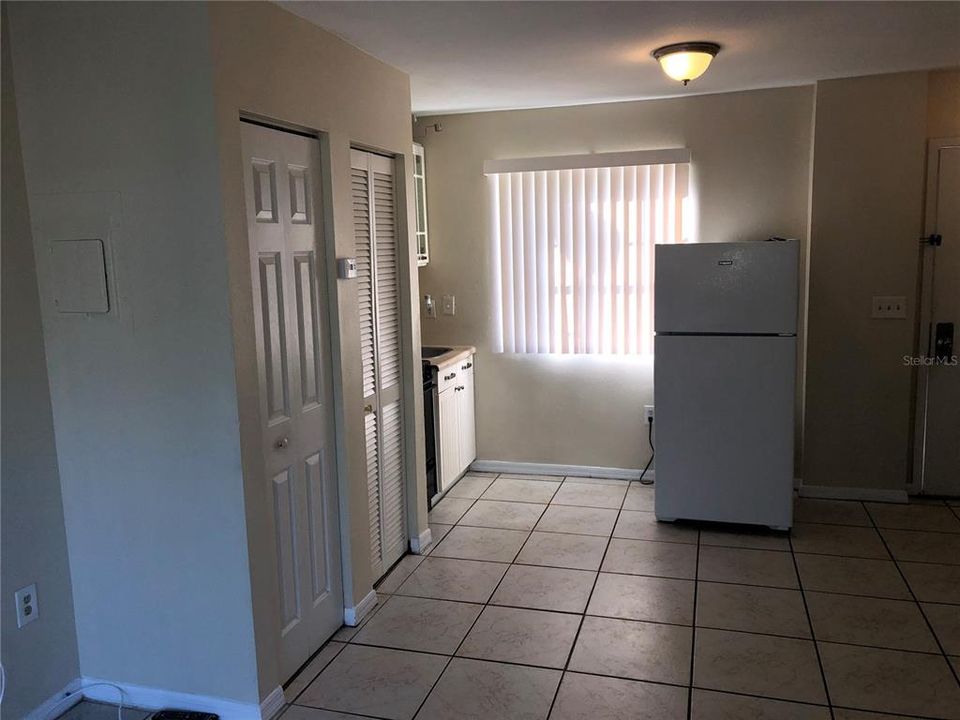 Recently Rented: $1,000 (1 beds, 1 baths, 745 Square Feet)