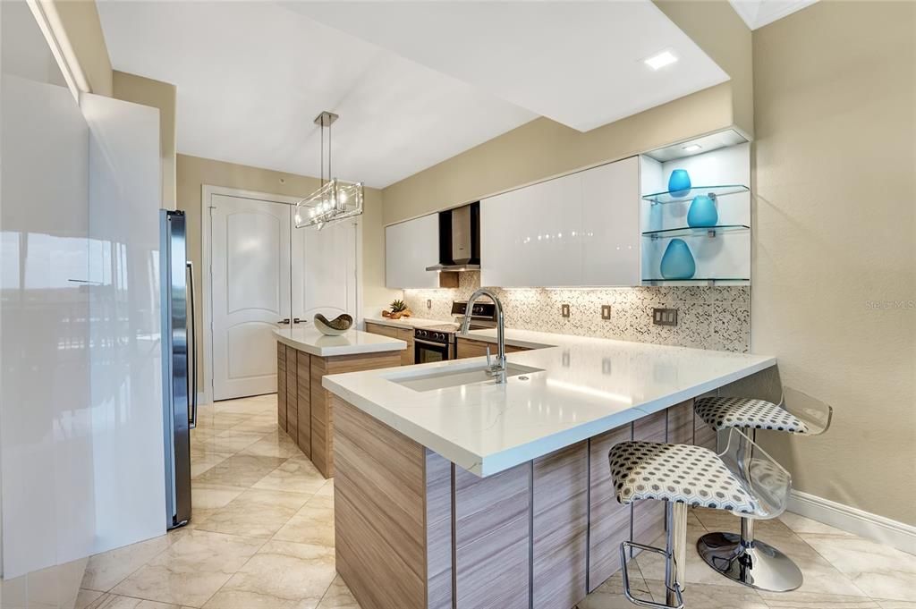Recently Sold: $749,000 (2 beds, 2 baths, 2275 Square Feet)