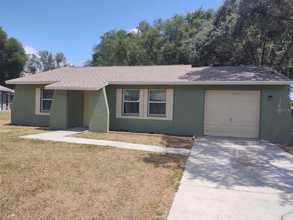 Recently Sold: $158,000 (2 beds, 1 baths, 824 Square Feet)