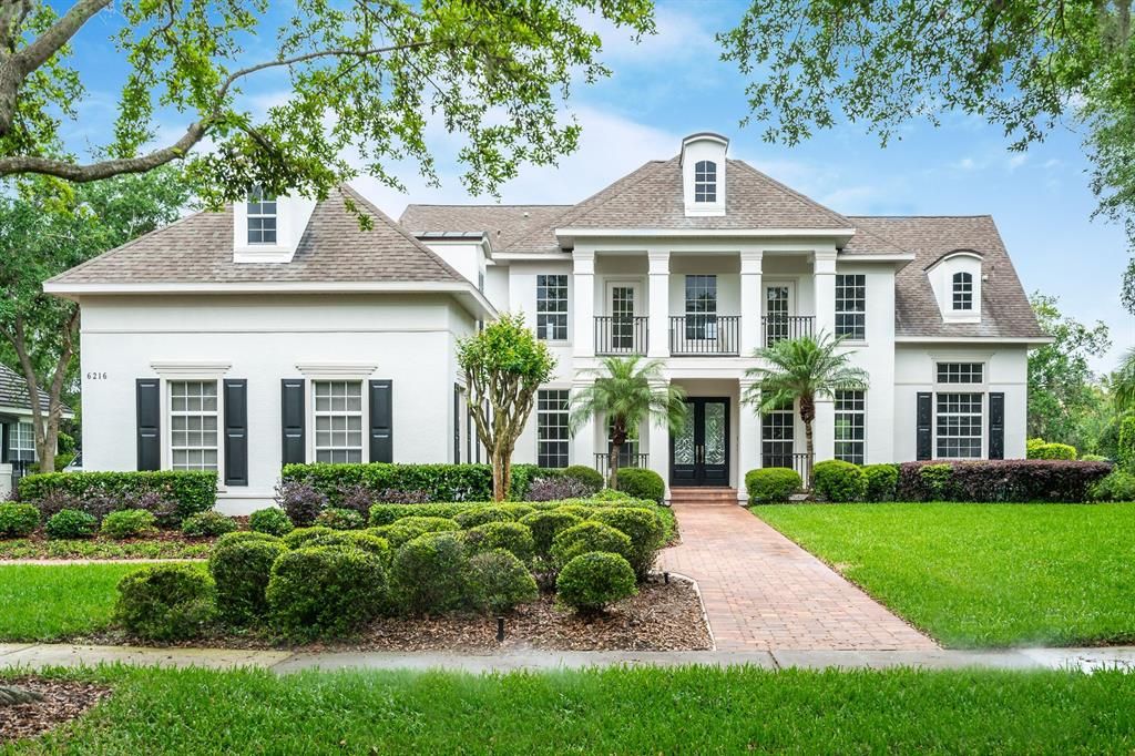 Recently Sold: $1,500,000 (5 beds, 4 baths, 4208 Square Feet)