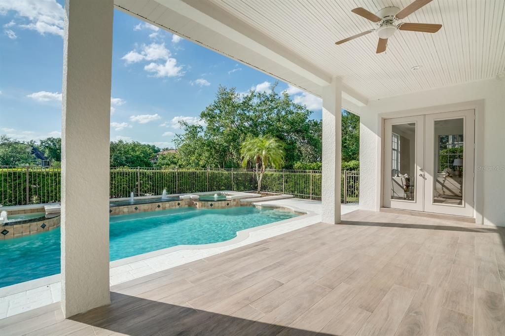 Recently Sold: $1,500,000 (5 beds, 4 baths, 4208 Square Feet)