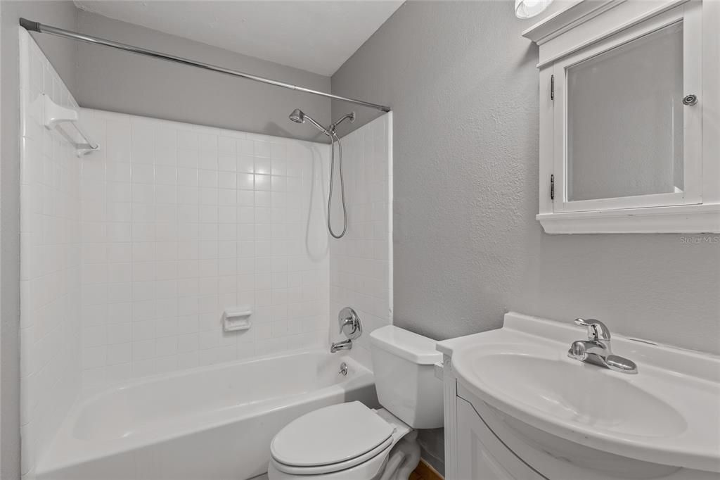 最近租的: $1,500 (3 贝兹, 2 浴室, 1108 平方英尺)