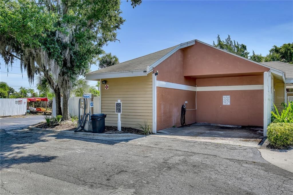 Recently Sold: $144,900 (2 beds, 1 baths, 1081 Square Feet)