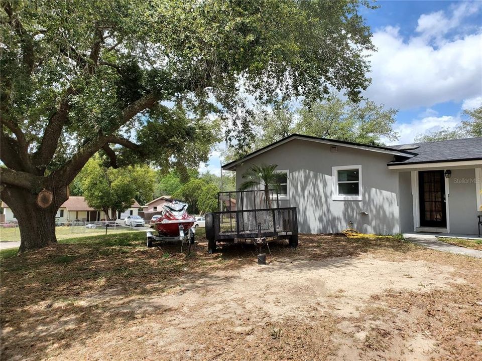 Recently Sold: $200,000 (4 beds, 2 baths, 1095 Square Feet)