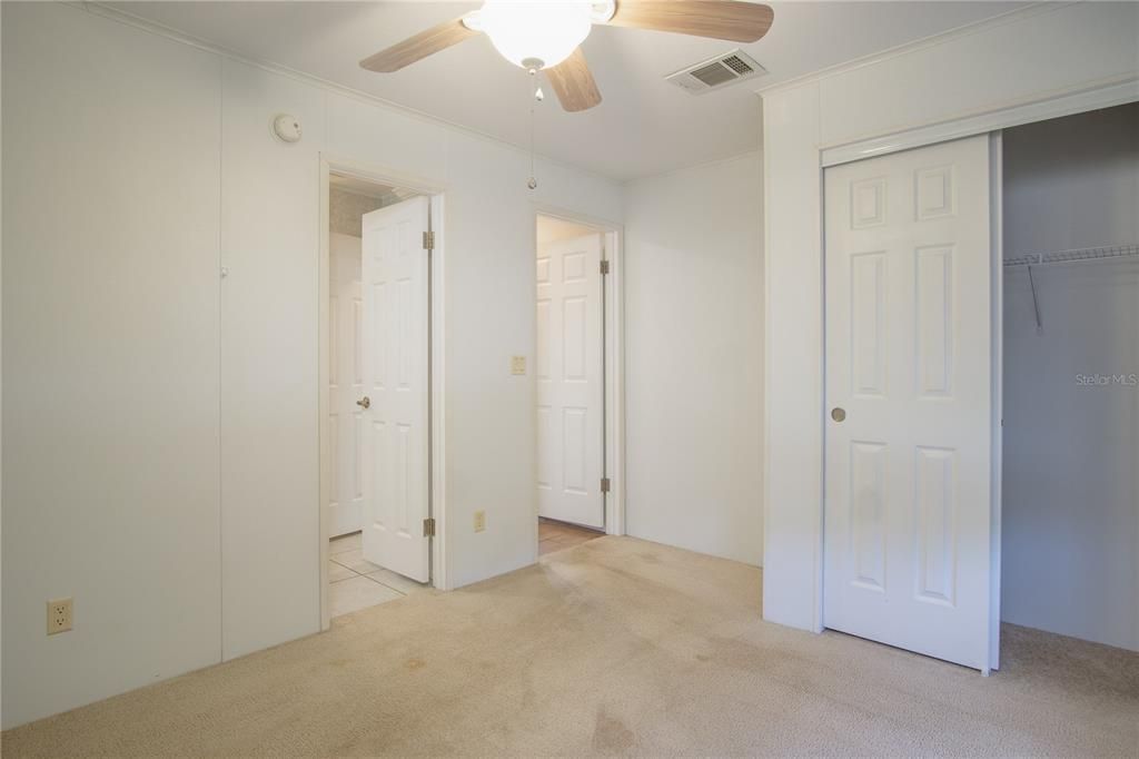 Recently Sold: $130,000 (2 beds, 2 baths, 840 Square Feet)