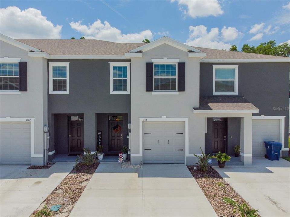 Vendido Recientemente: $289,000 (3 camas, 2 baños, 1673 Pies cuadrados)