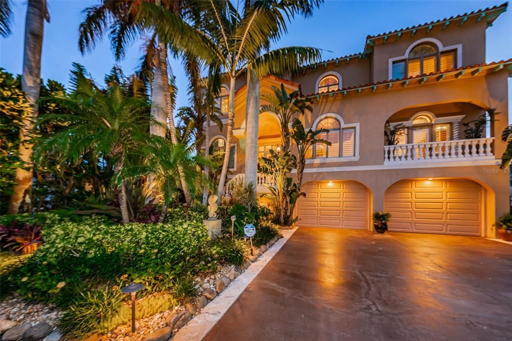 Welcome to YOUR NEW Luxury Home on Clearwater Beach!856 Eldorado Ave, Clearwater Beach, FL 33767