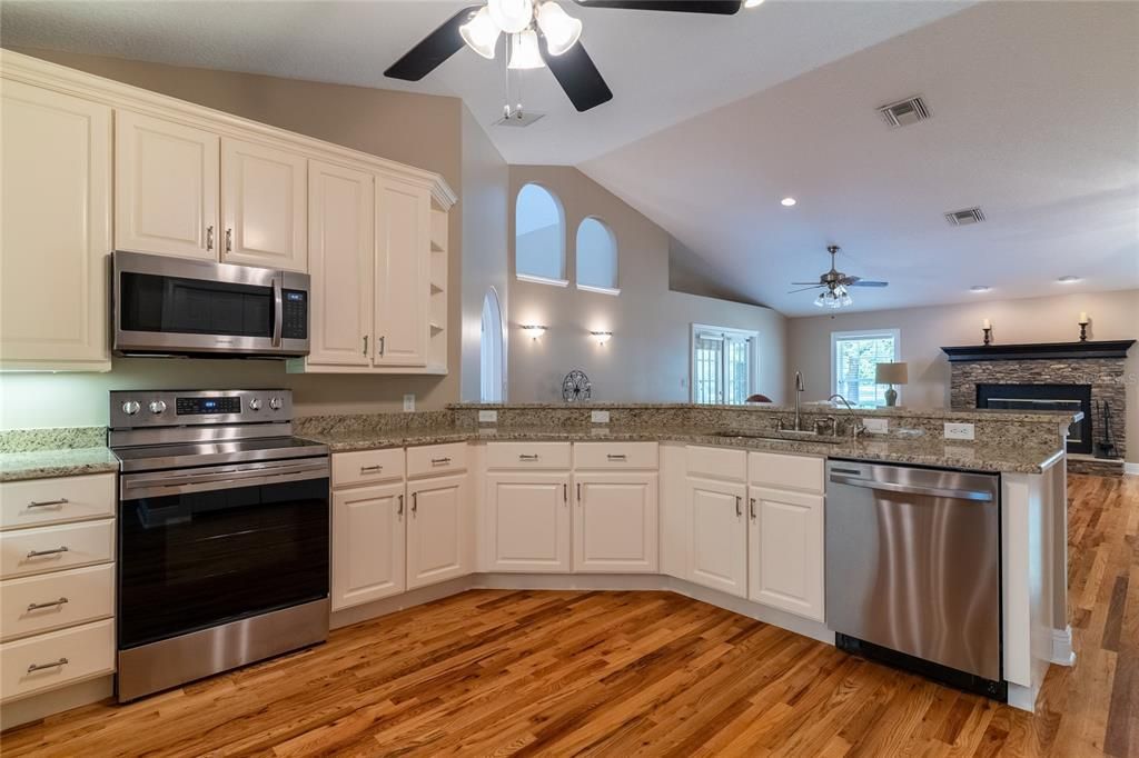 Great workspace for cooking family meals