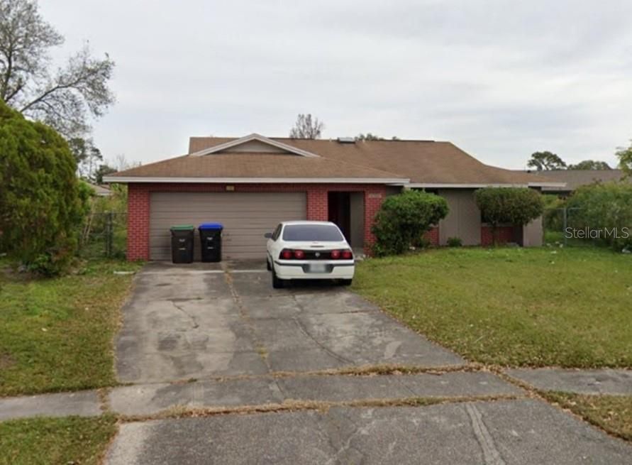 Recently Sold: $300,000 (4 beds, 2 baths, 1480 Square Feet)