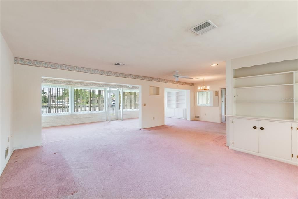 Recently Sold: $960,000 (3 beds, 2 baths, 2197 Square Feet)