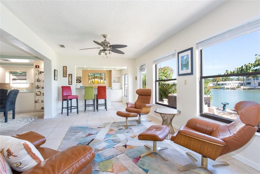 Recently Sold: $850,000 (3 beds, 2 baths, 2184 Square Feet)