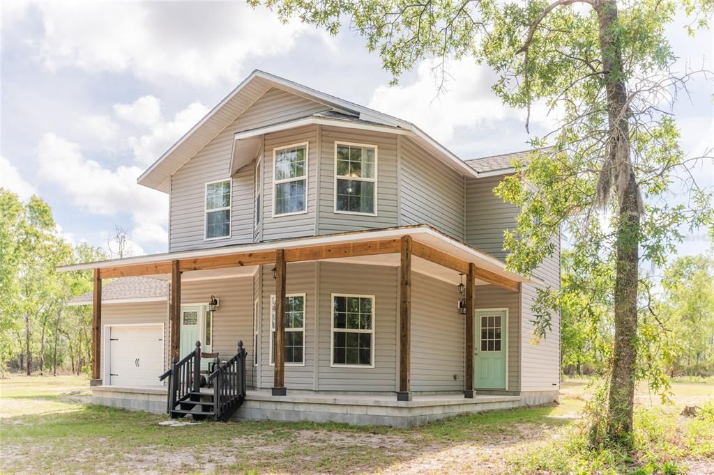Recently Sold: $339,900 (3 beds, 3 baths, 1776 Square Feet)
