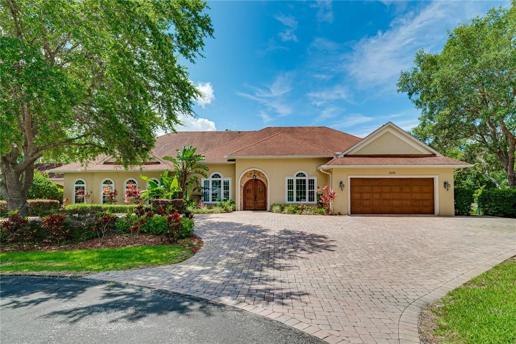 Recently Sold: $750,000 (7 beds, 5 baths, 5747 Square Feet)