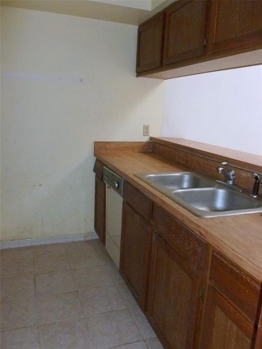 Vendido Recientemente: $153,000 (2 camas, 2 baños, 1197 Pies cuadrados)