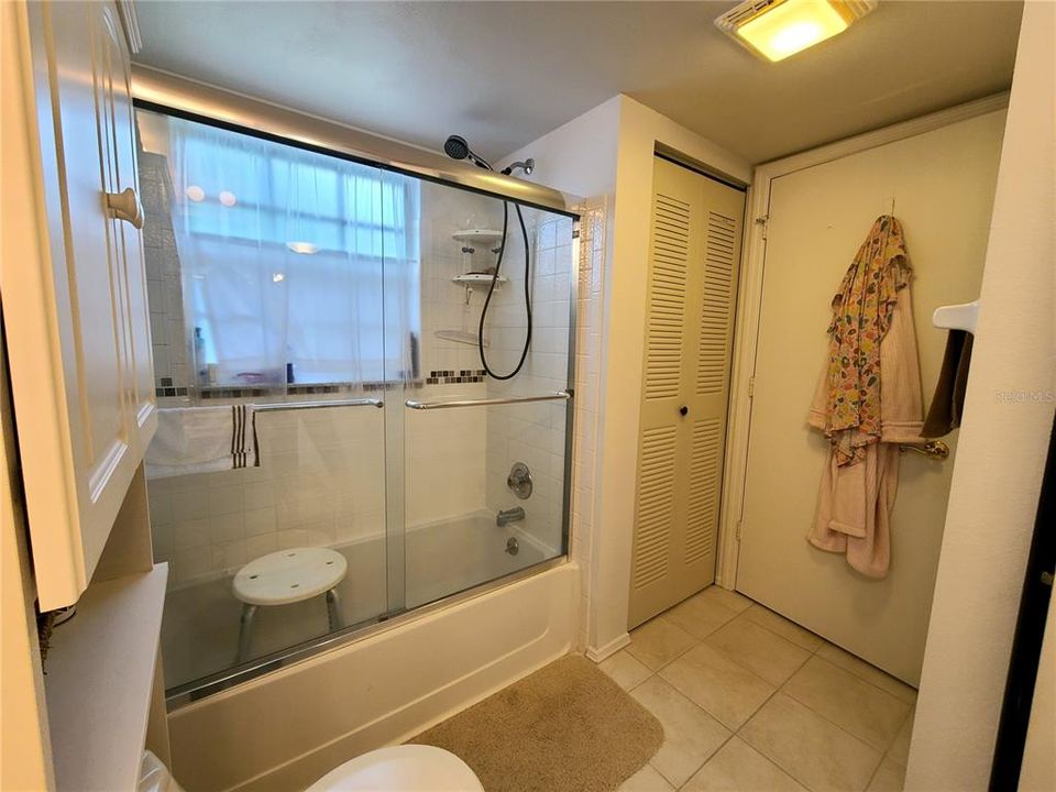 最近售出: $69,000 (1 贝兹, 1 浴室, 625 平方英尺)