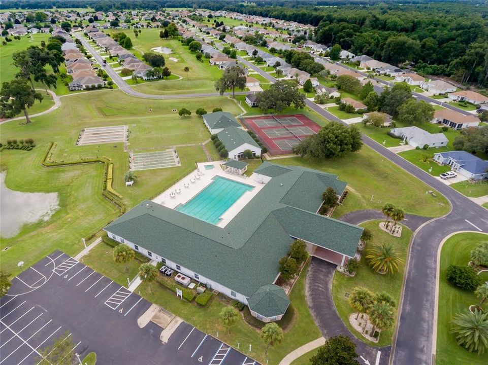 Ocala Palms Clubhouse, Olympic size Swimming Pool and Grounds