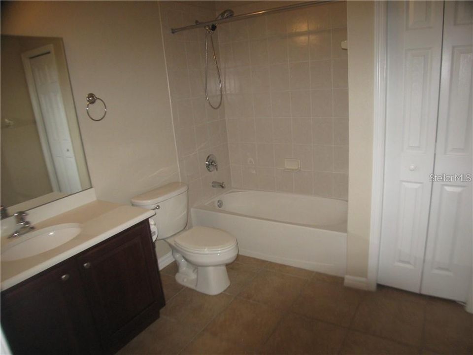 Недавно арендовано: $2,500 (4 спален, 3 ванн, 3270 Квадратных фут)