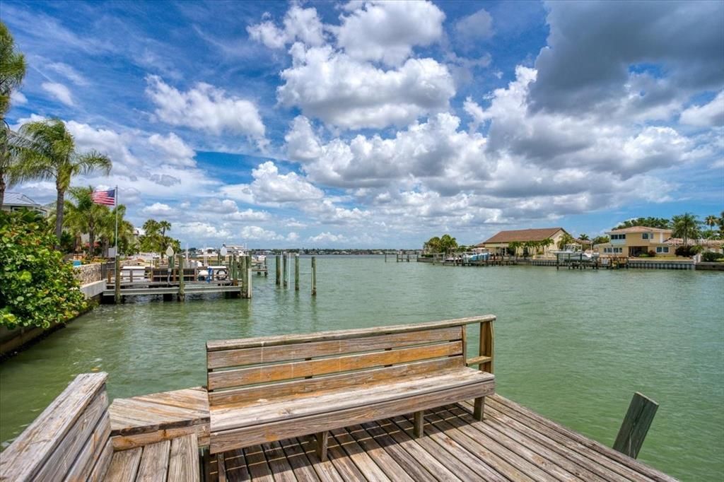 Recently Sold: $1,000,000 (3 beds, 2 baths, 2072 Square Feet)