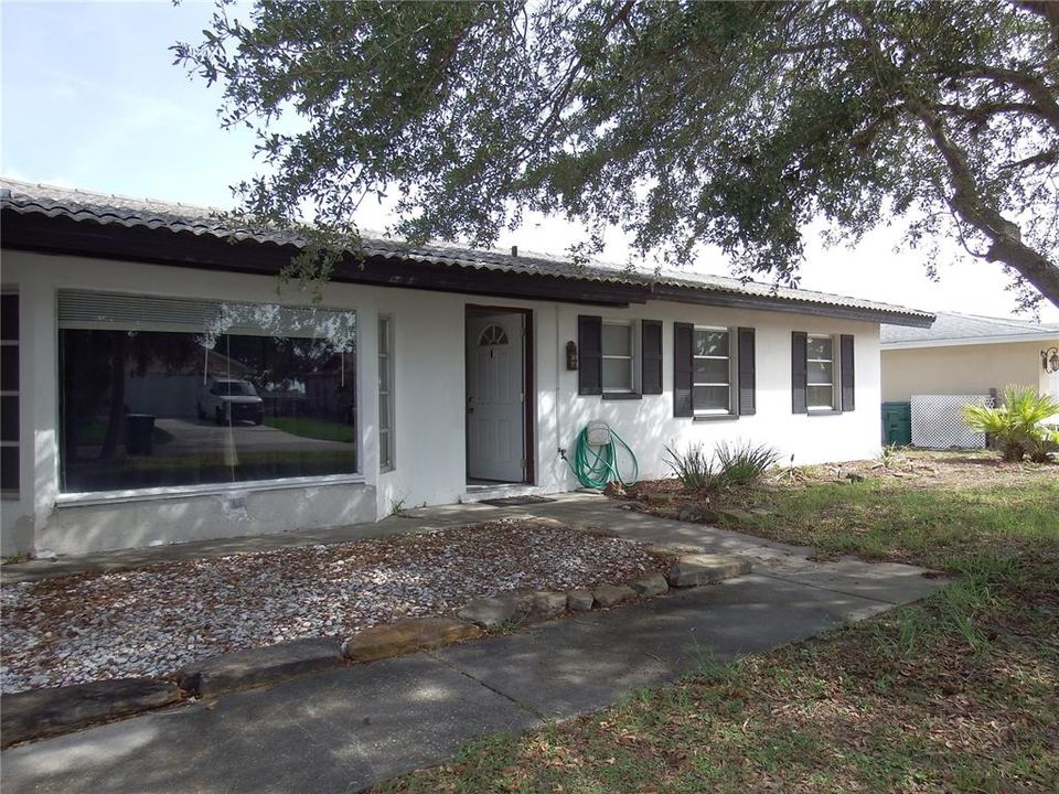 Recently Sold: $230,000 (3 beds, 2 baths, 1743 Square Feet)