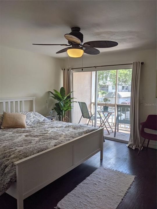 Recently Sold: $160,000 (1 beds, 1 baths, 751 Square Feet)