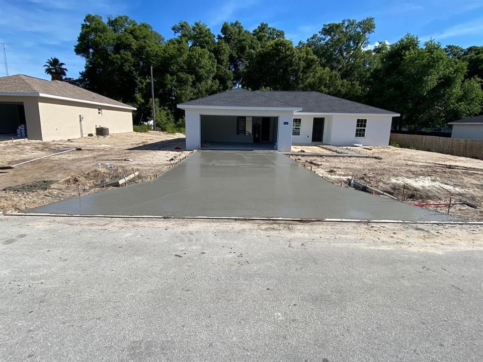 Vendido Recientemente: $198,400 (3 camas, 2 baños, 1569 Pies cuadrados)