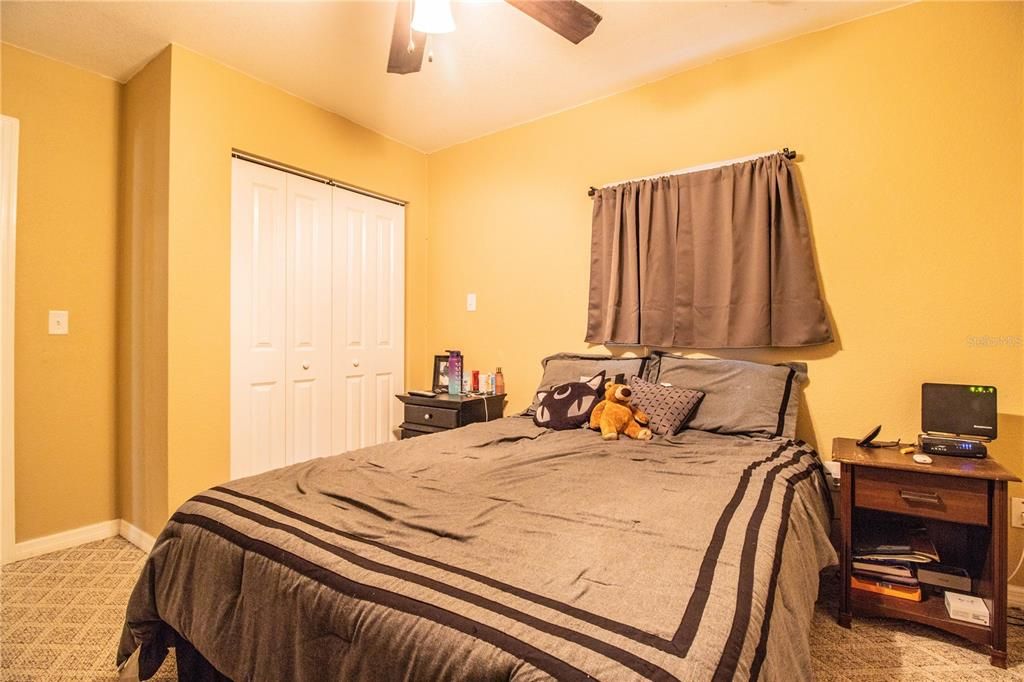 Recently Sold: $190,000 (3 beds, 2 baths, 1116 Square Feet)