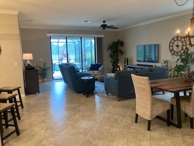 Recently Sold: $400,000 (4 beds, 3 baths, 2035 Square Feet)