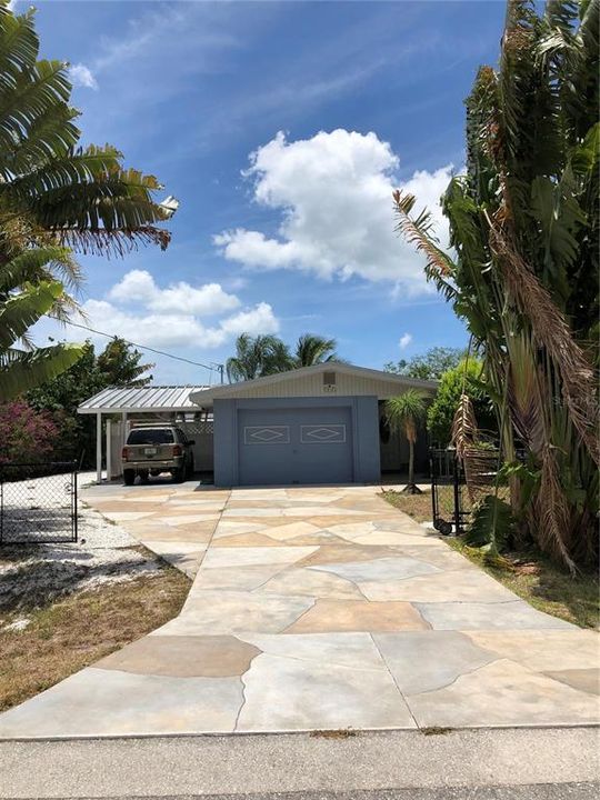 Recently Sold: $430,000 (2 beds, 2 baths, 1356 Square Feet)