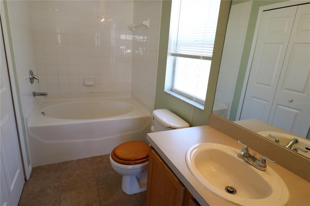 Недавно арендовано: $1,800 (4 спален, 2 ванн, 1444 Квадратных фут)