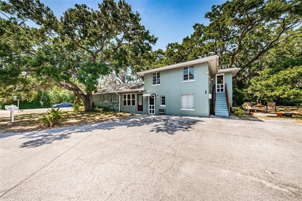 Recently Sold: $625,000 (0 beds, 0 baths, 2484 Square Feet)
