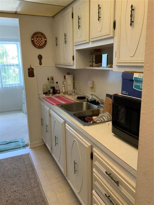 Recently Sold: $70,000 (1 beds, 1 baths, 745 Square Feet)
