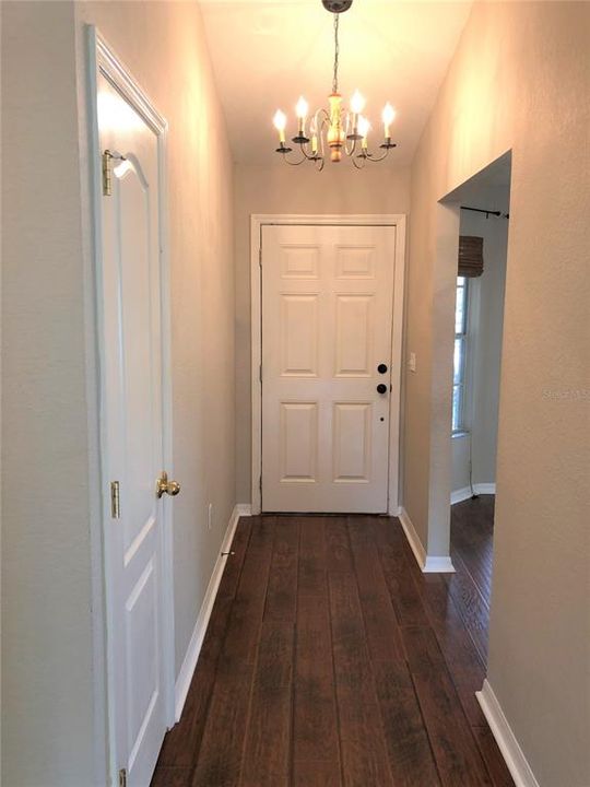 Recently Rented: $1,650 (3 beds, 2 baths, 1571 Square Feet)