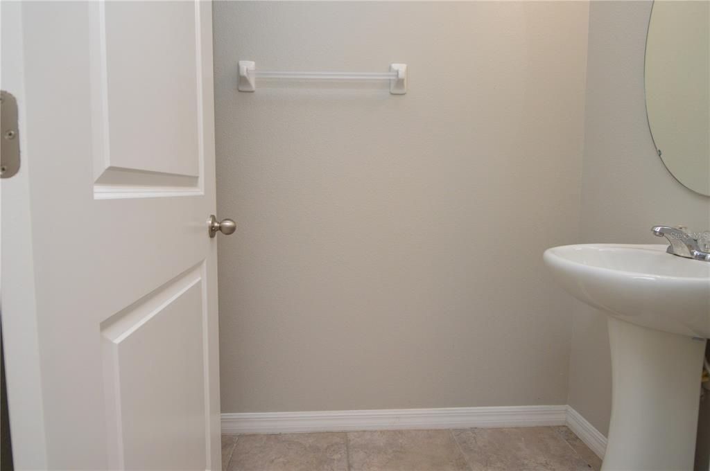 1/2 bathroom