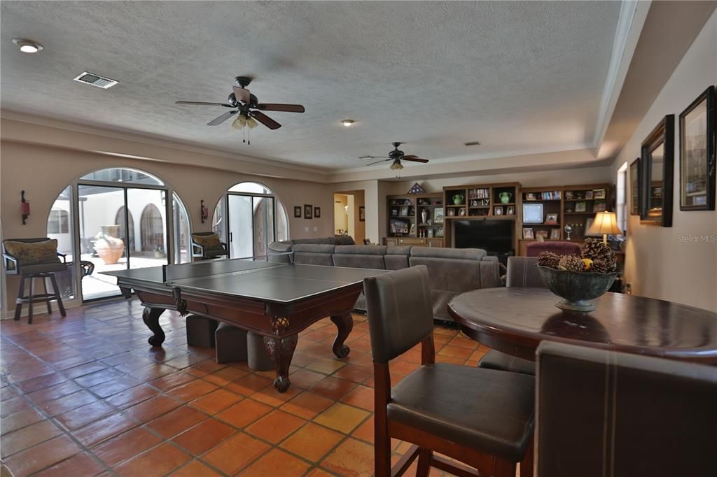 Recently Sold: $3,950,000 (5 beds, 5 baths, 6784 Square Feet)