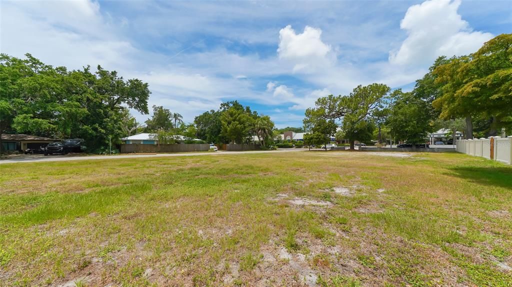 Recently Sold: $499,000 (0.33 acres)