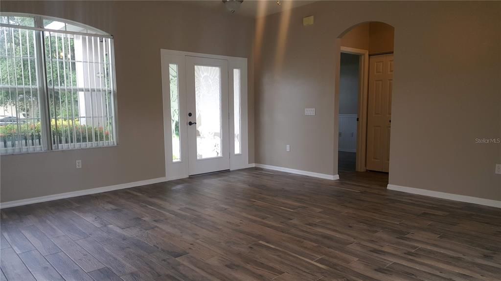 Recently Rented: $2,200 (3 beds, 2 baths, 1538 Square Feet)