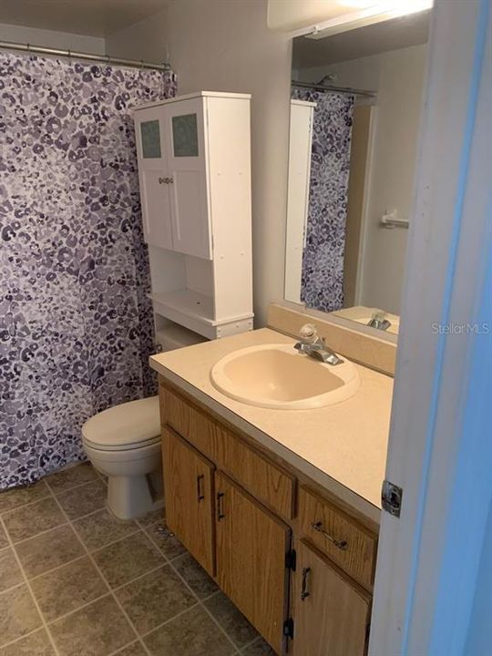 Recently Rented: $1,050 (2 beds, 2 baths, 996 Square Feet)