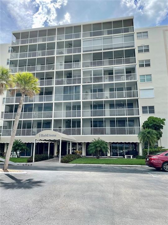 Recently Sold: $599,000 (2 beds, 2 baths, 1280 Square Feet)