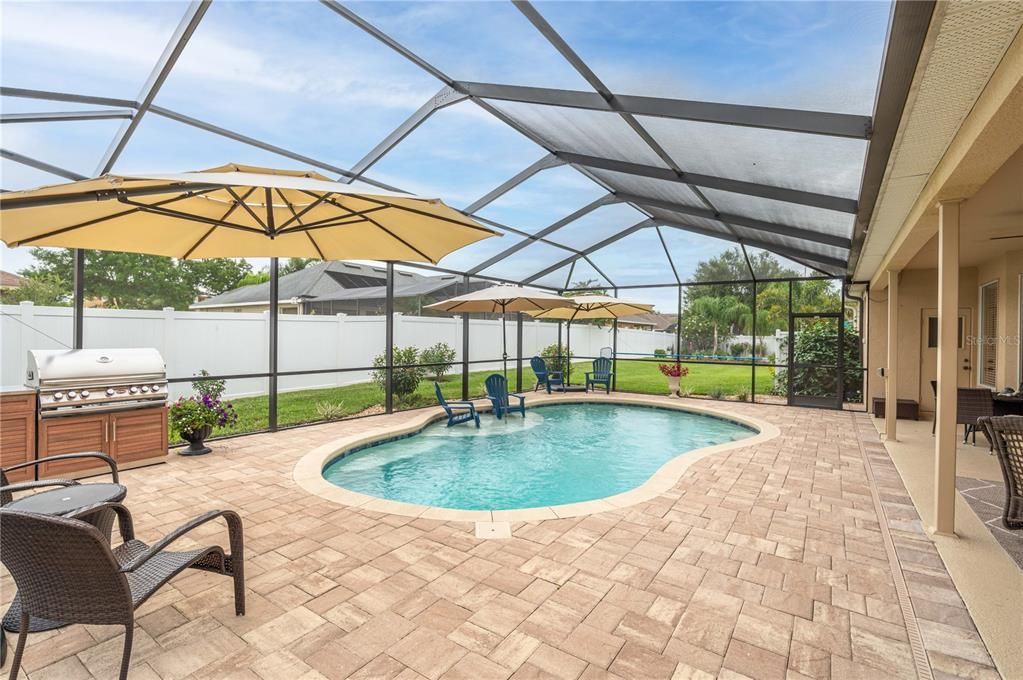 Recently Sold: $415,000 (3 beds, 2 baths, 2506 Square Feet)